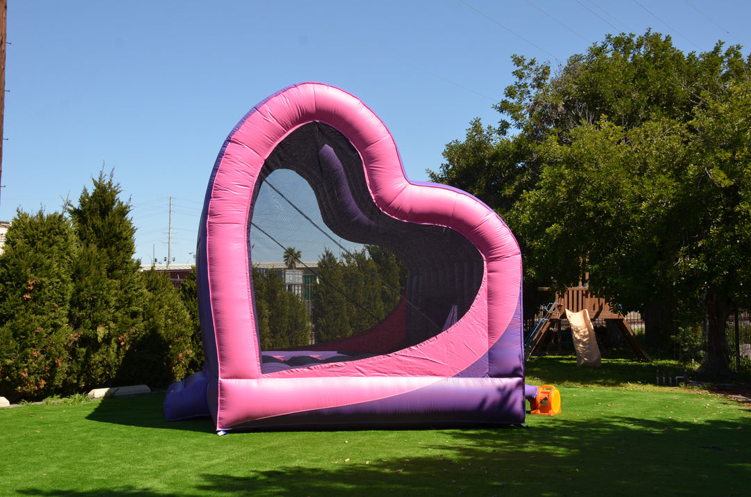 LOVE BOUNCE HOUSE