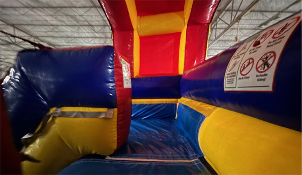 26'H Screamer Slide with Slip n Splash